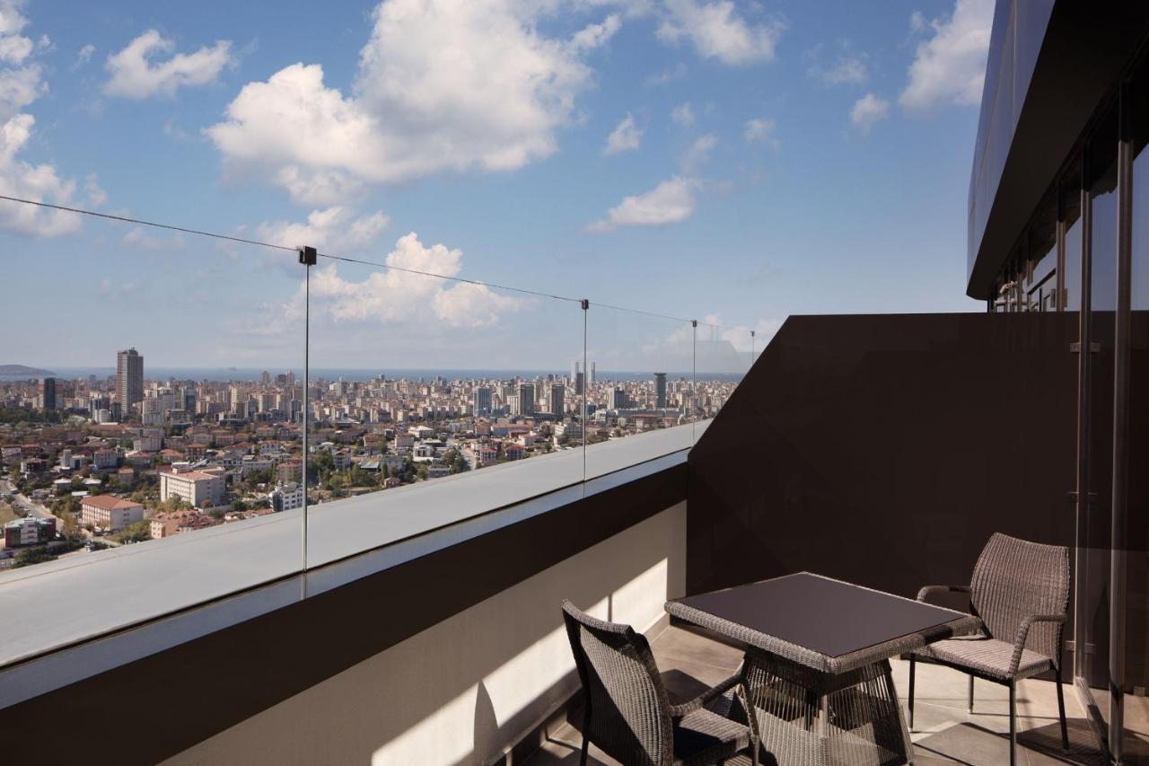 Sheraton Grand Istanbul Atasehir Exterior photo