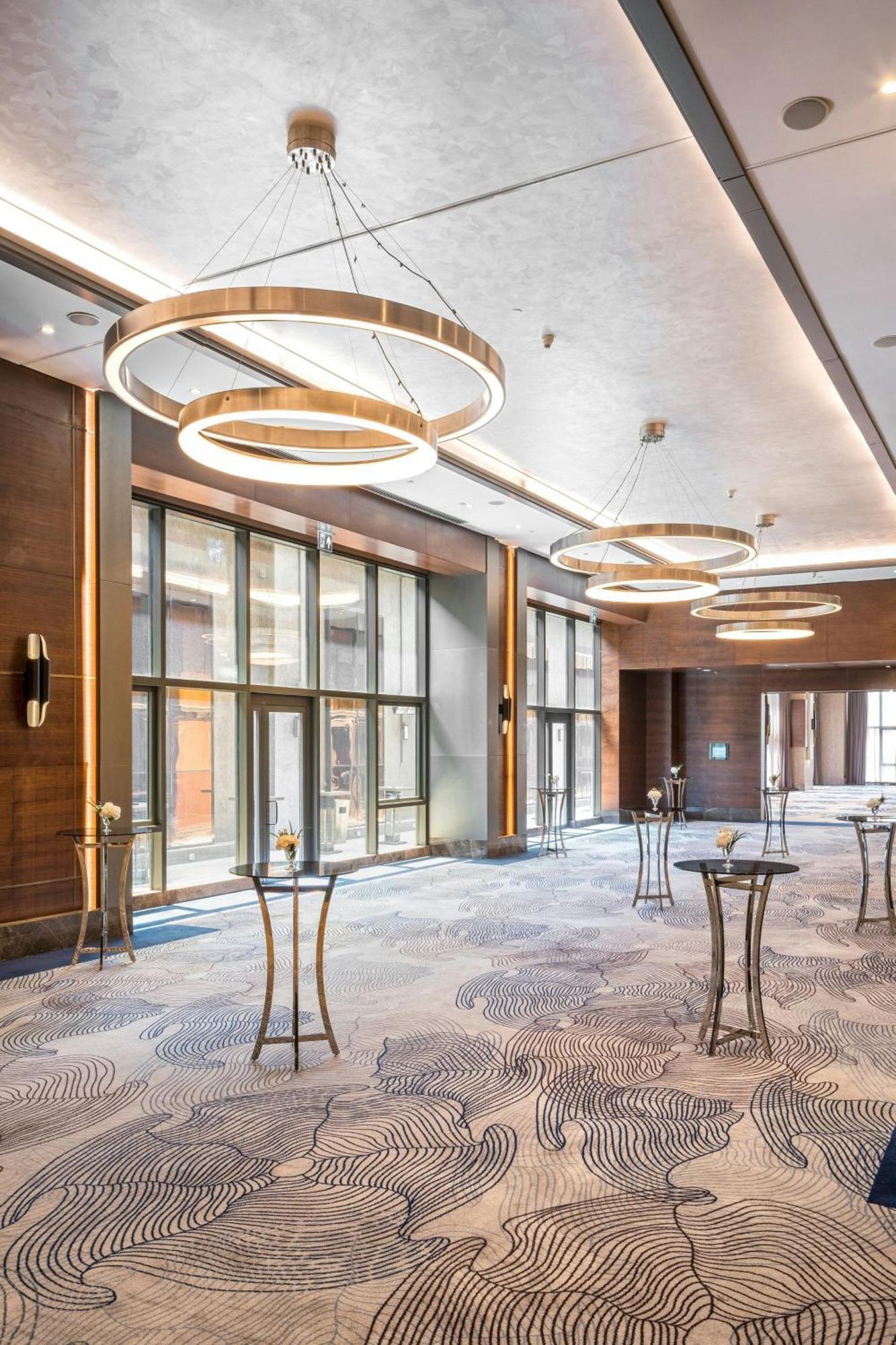 Sheraton Grand Istanbul Atasehir Exterior photo