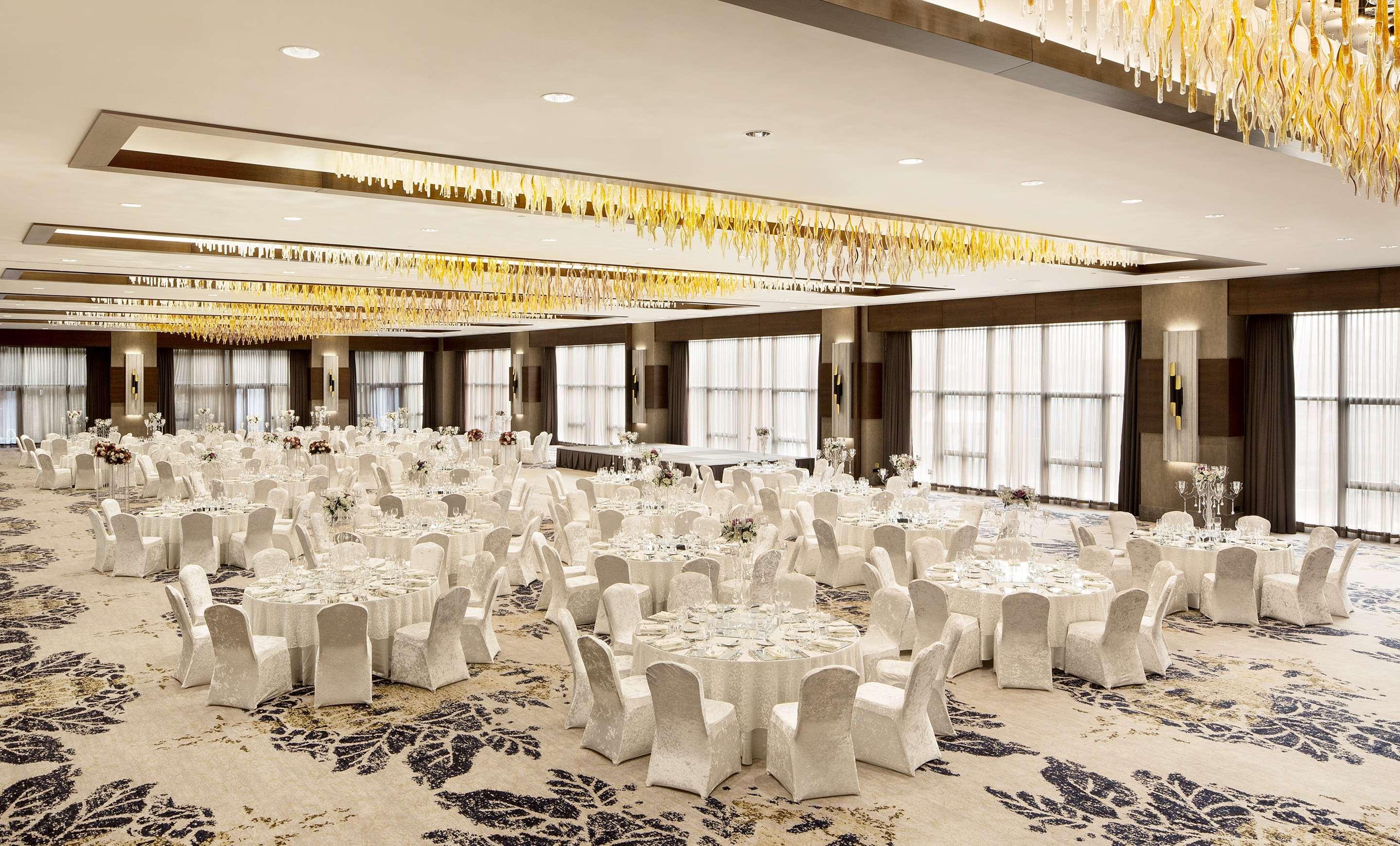 Sheraton Grand Istanbul Atasehir Exterior photo